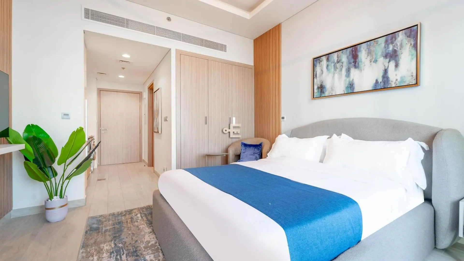 Apartament Everluxe Modern Pool View Studio In Al Jaddaf Dubaj
